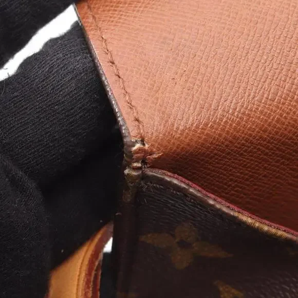 LOUIS VUITTON Brown Monogram Leather Shoulder Bag - Picture 6 of 11